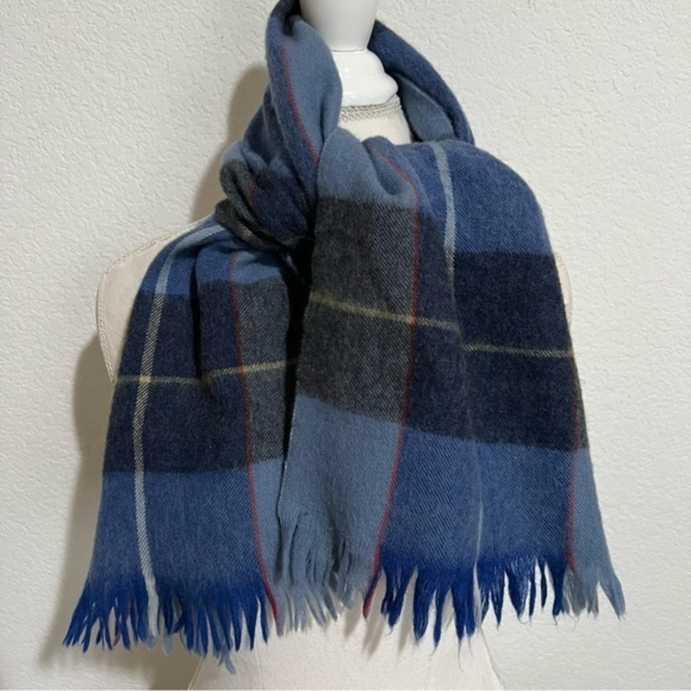 Centura Blue Gray Plaid Lambswool Scarf with Fringe Made in Uruguay   Unisex